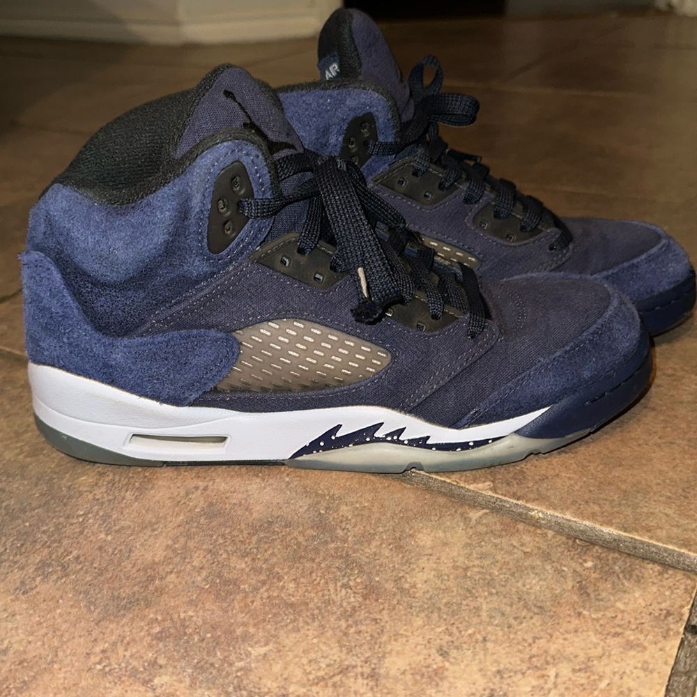 Kids Blue Jordan 5s size 6